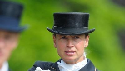 Isabell Werth beim Internationalen Pfingstturnier in Wiesbaden im Mai 2009. Isabell Werth beim Internationalen Pfingstturnier in Wiesbaden im Mai 2009.
