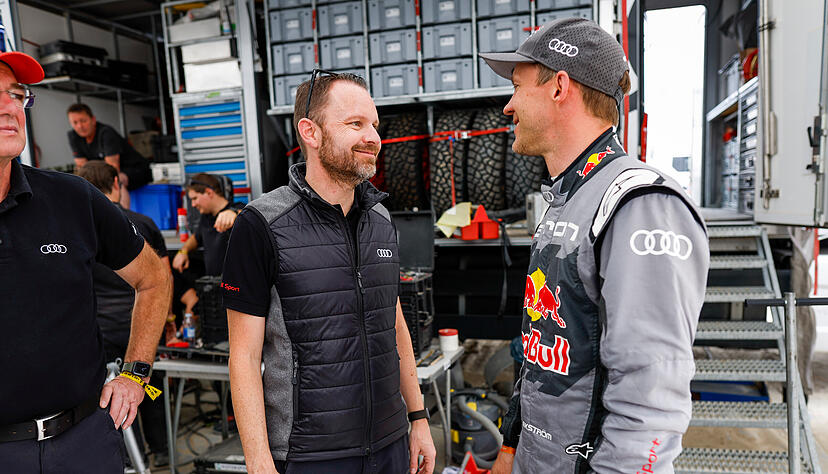 Zwei, die sich schätzen und gut zusammengearbeitet haben: Audis Motorsportchef Rolf Michl (links) mit Mattias Ekström.