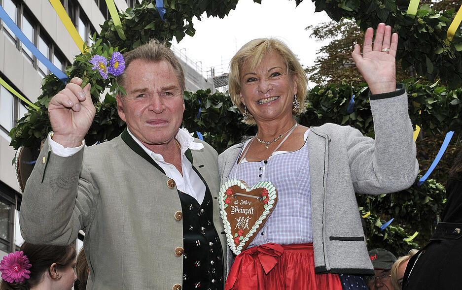 Fritz Wepper und seine Frau Angela im September 2009  auf dem Oktoberfest in München.