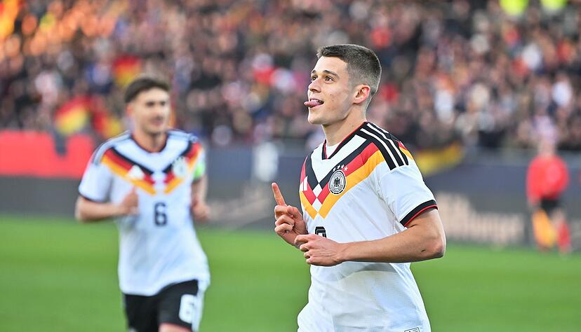 Wo liegt die Nationalteam-Zukunft von Nicolo Tresoldi (r). Wo liegt die Nationalteam-Zukunft von Nicolo Tresoldi (r).