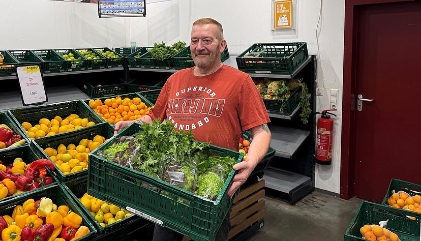 Robert Schmidt engagiert sich ehrenamtlich bei der Heilbronner Tafel &ndash; so wie rund 300 weitere Helferinnen und Helfer.