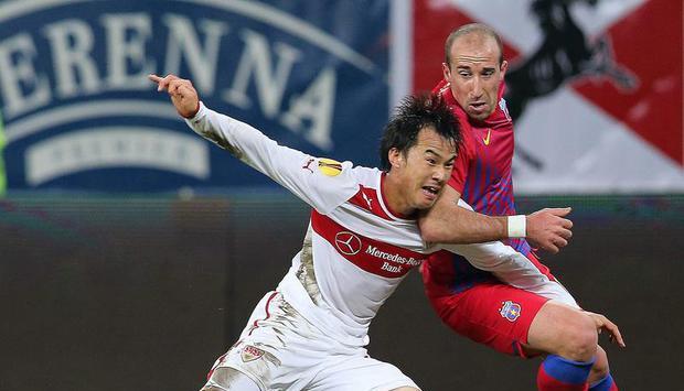 Shinji Okazaki spielte von 2011 bis 2013 beim VfB Stuttgart. Shinji Okazaki spielte von 2011 bis 2013 beim VfB Stuttgart.