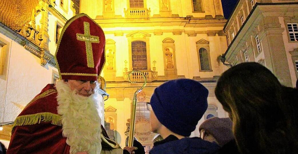 Wird das Vergnügen auf den Weihnachtsmärkten in der Region bald Eintritt kosten? Wir haben uns umgehört. Wird das Vergnügen auf den Weihnachtsmärkten in der Region bald Eintritt kosten? Wir haben uns umgehört.