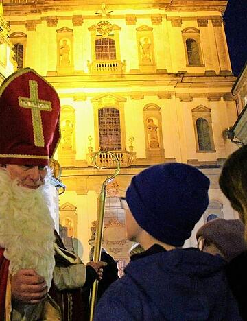 Wird das Vergnügen auf den Weihnachtsmärkten in der Region bald Eintritt kosten? Wir haben uns umgehört. Wird das Vergnügen auf den Weihnachtsmärkten in der Region bald Eintritt kosten? Wir haben uns umgehört.
