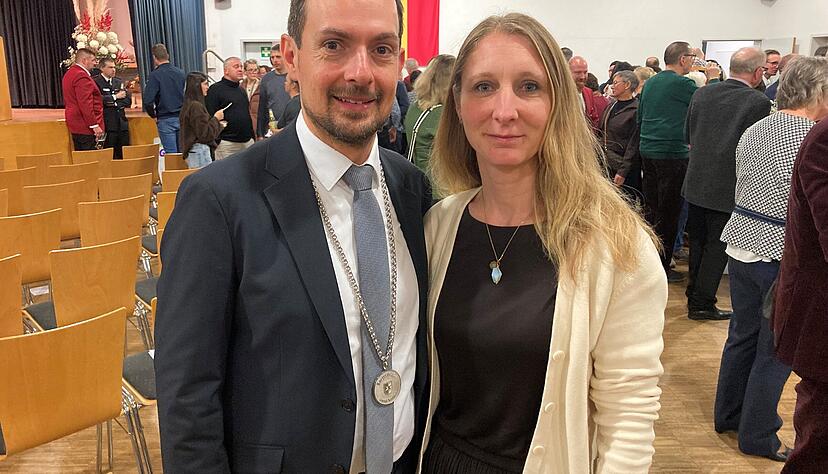 Tobias Haucap mit Frau Nadine bei der Amtseinf&uuml;hrung
Foto: Adrian Hoffmann