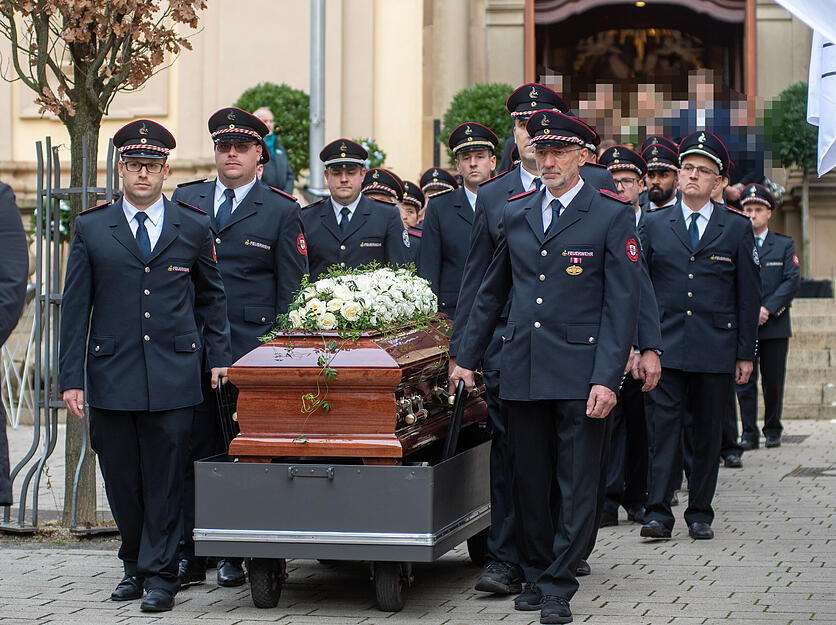Der SPD-Politiker wurde 1938 in Heilbronn geboren. Der SPD-Politiker wurde 1938 in Heilbronn geboren.