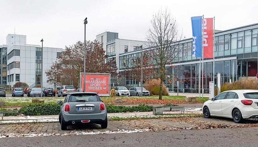 Die Messehalle Intersport in den Böllinger Höfen: Hier wird das Kommunale Impfzentrum für den Stadtkreis Heilbronn eingerichtet. Geplant sind bis zu 800 Impfungen am Tag. Foto: Mario Berger