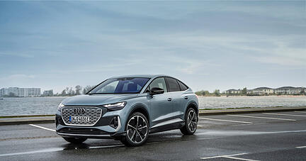 Die windschnittige Form des SUV-Coup&eacute;s Q4 tr&auml;gt ihren Beitrag zur Effizienz bei. Bei vorausschauender Fahrweise sind Werte von 400 Kilometern und mehr m&ouml;glich.