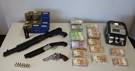 Am Ende sind es 2,8 Tonnen Marihuana, 31 Kilogramm Kokain und 30 Personen, die im Gefängnis sitzen. Das Polizeipräsidium Heilbronn spricht von einem einmaligen Ermittlungserfolg. Foto: Polizei