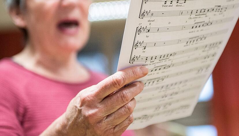 Im Chor singen macht nicht nur Spa&szlig;, sondern st&auml;rkt auch die Stimme.