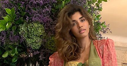 Das Model Maria Alvarenga trägt den "Goldenen Réard".
Foto: Bikiniart-Museum