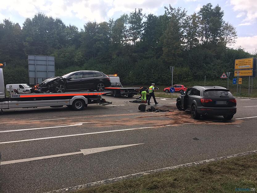 Beide Fahrzeuge waren nicht mehr fahrbereit ...