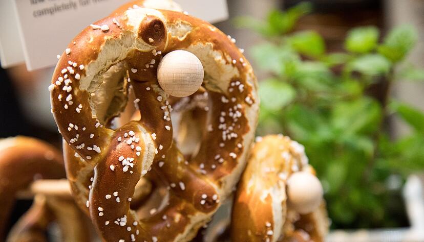 Brezeln gibt es nicht nur auf dem Oktoberfest. Sie sind ein k&ouml;stliches Katerfr&uuml;hst&uuml;ck und geben dem K&ouml;rper dringend ben&ouml;tigte Mineralien zur&uuml;ck.