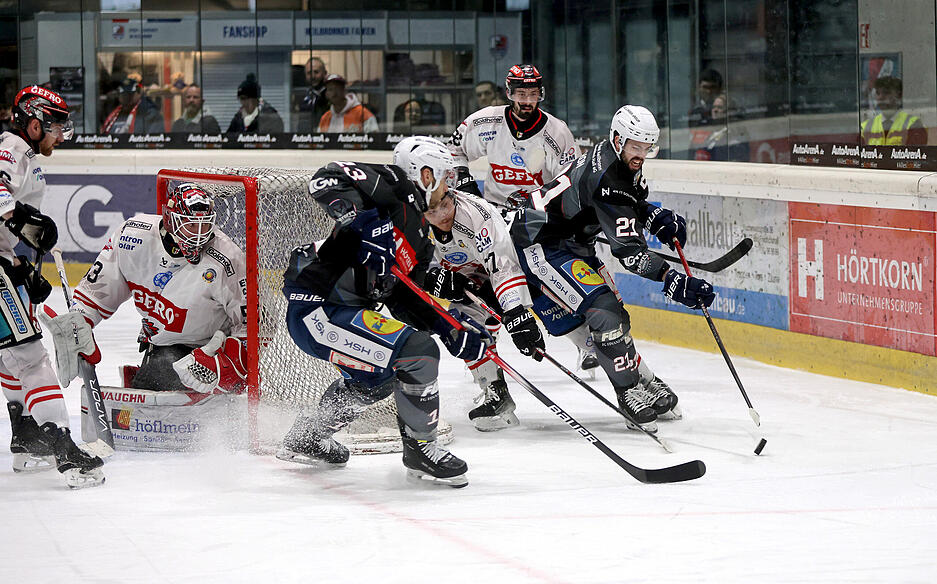 Nach dem Sieg in Spiel drei gegen die Memmingen Indians führen die Heilbronner Falken nun 3:0 in  der Playoff-Viertelfinalserie. Am Freitag kann der Halbfinaleinzug perfekt gemacht werden.
