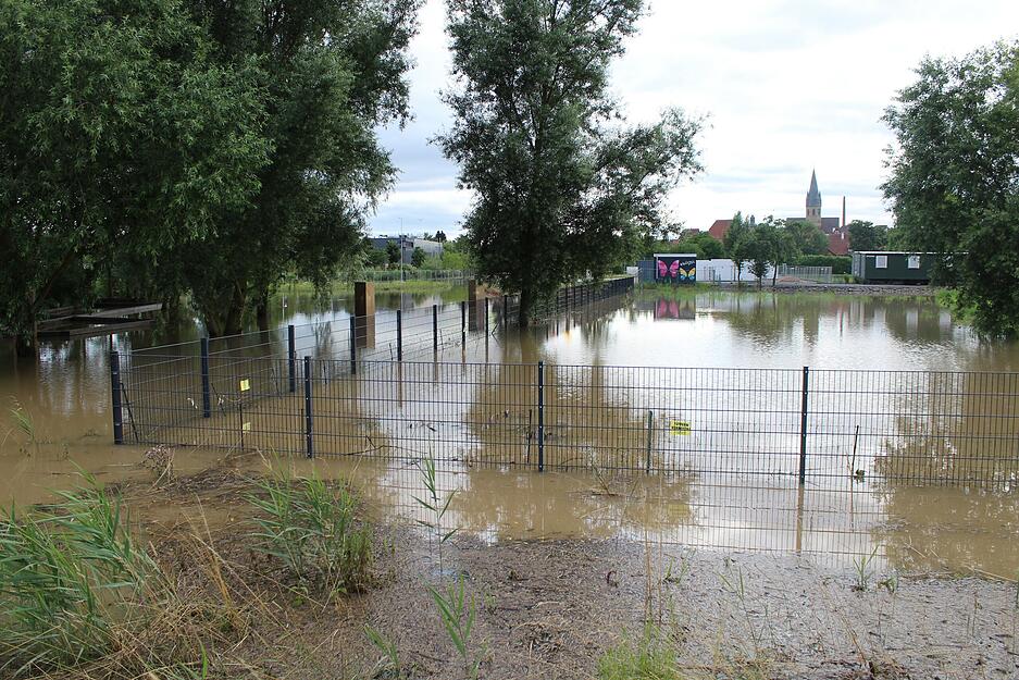 Eppingen: Starkregen führt zu Überflutungen