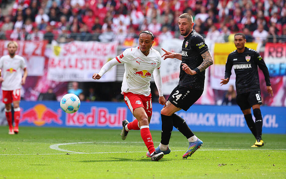 Jeff Chabot: Beim 0:1 durften die Gastgeber zu viel kombinieren. Sonst meist sicher in der Abwehr. Schlaue Aktion vor dem vermeintlichen 3:3. Note: 3,5