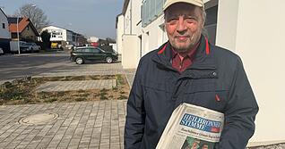 Lothar Stotz tr&auml;gt seit acht Jahren die Heilbronner Stimme aus. In Hausen beliefert er 120 Haushalte.