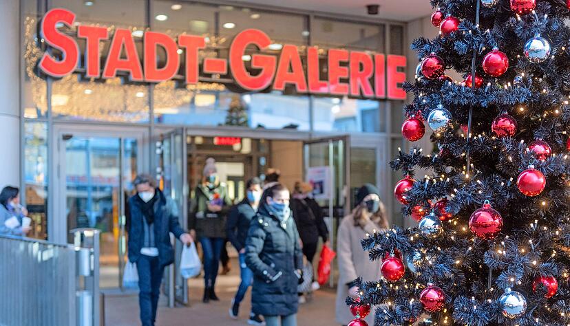 Kitty Molnar, Centermanagerin der Heilbronner Stadtgalerie, rechnet durch die neuen Corona-Regeln  wieder mit harten Umsatzeinbu&szlig;en.  Foto: Arichv/Berger