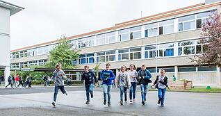 In Schwaigern geht die Schülerzahl des Gemeinschaftsschulzweigs der Leintalschule zurück, die Realschule dagegen blickt auf wachsende Zahlen. In Schwaigern geht die Schülerzahl des Gemeinschaftsschulzweigs der Leintalschule zurück, die Realschule dagegen blickt auf wachsende Zahlen.