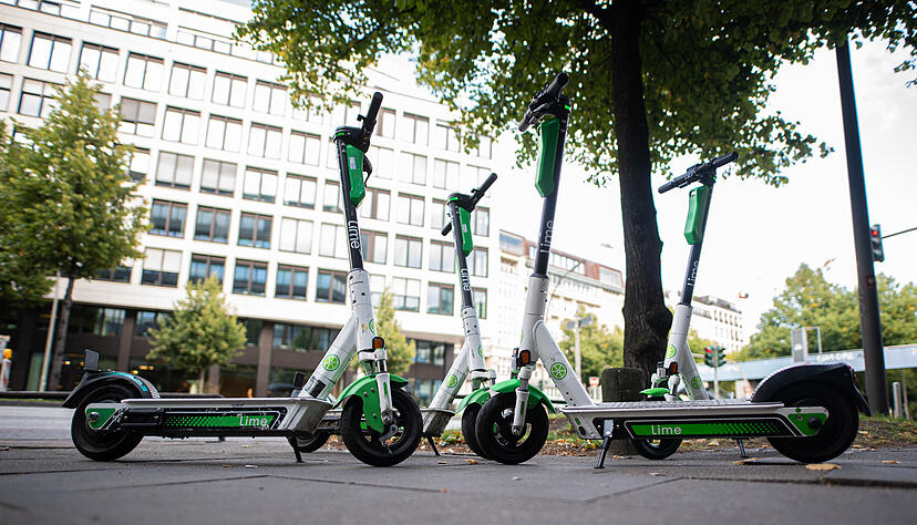 Roller des Elektro-Scooter-Anbieters Lime gibt es künftig auch in Heilbronn. Foto: dpa