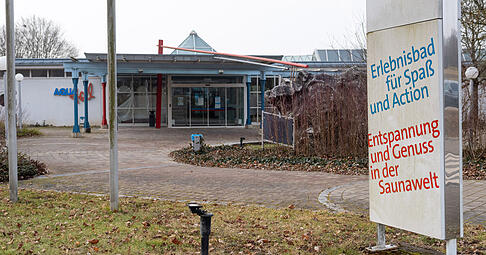 Das Aquatoll in Neckarsulm soll &uuml;berraschend doch eine Zukunft als Bad bekommen. Bei Neckarsulmern st&ouml;&szlig;t die Ank&uuml;ndigung auf Zuspruch.