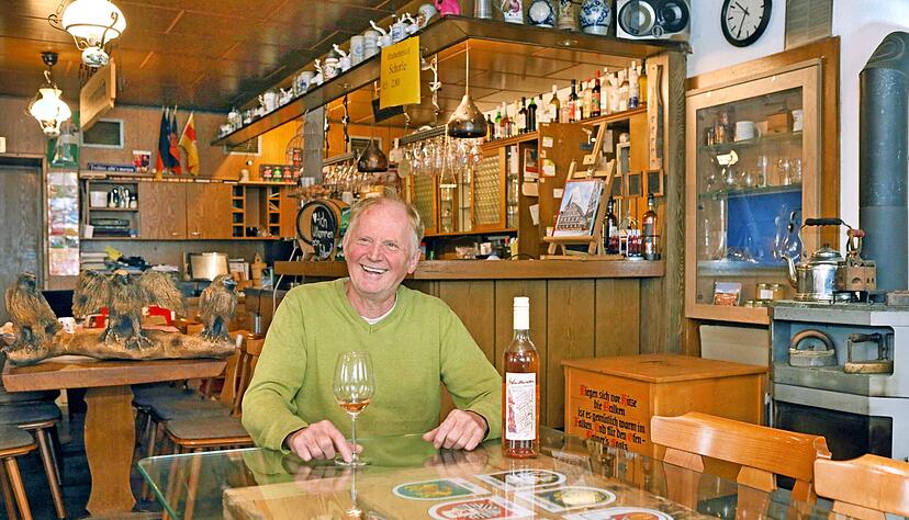 Gasthaus zum Falken in Neudenau: Im Jahr 1887 übernahmen Vorfahren von Rainer Fallmann den Betrieb.
Foto: Ralf Seidel Gasthaus zum Falken in Neudenau: Im Jahr 1887 übernahmen Vorfahren von Rainer Fallmann den Betrieb.
Foto: Ralf Seidel