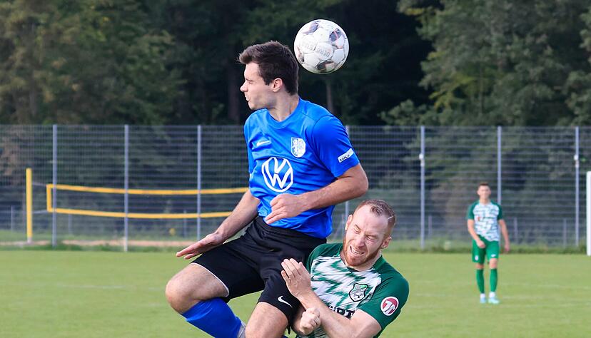 Pflichtspiele zwischen dem SSV Gaisbach mit Michael Schukraft (rechts) und dem VfL Mainhardt sind nach derTeilung des Bezirks Geschichte.