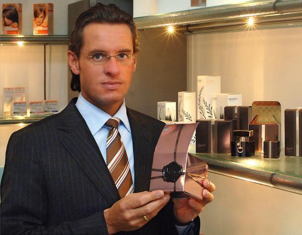 Steffen Schnizer (Foto) f&uuml;hrt als Vorstand die Bereiche Vertrieb und Marketing, sein Bruder Marc ist als Vorstand f&uuml;r die Bereiche Technik und Finanzen zust&auml;ndig.