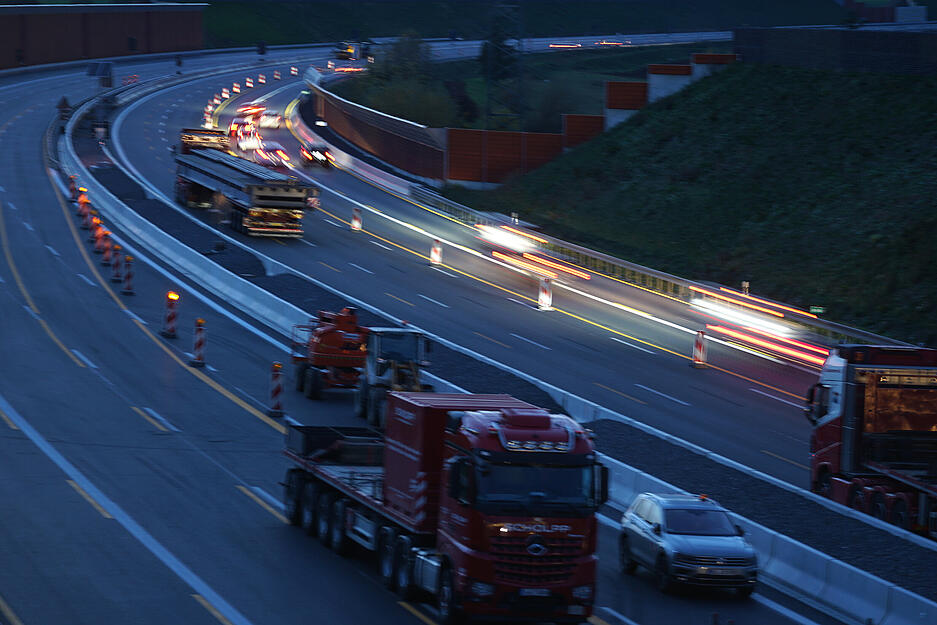 Autobahnsperrung wegen Br&uuml;ckenabriss