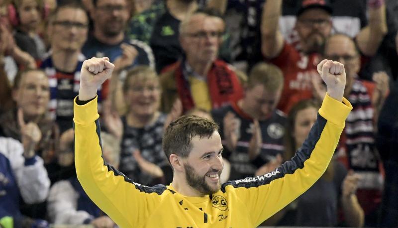 Flensburgs Torwart Benjamin Buric jubelt. Flensburgs Torwart Benjamin Buric jubelt.