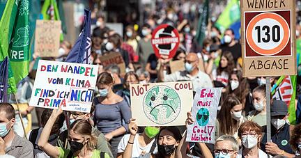 Aktivisten in Heilbronn beim weltweiten Klimastreiktag. Bietet die Großstadt bessere Voraussetzungen für den Klima-und Umweltschutz?
Foto:/Archiv: Veigel