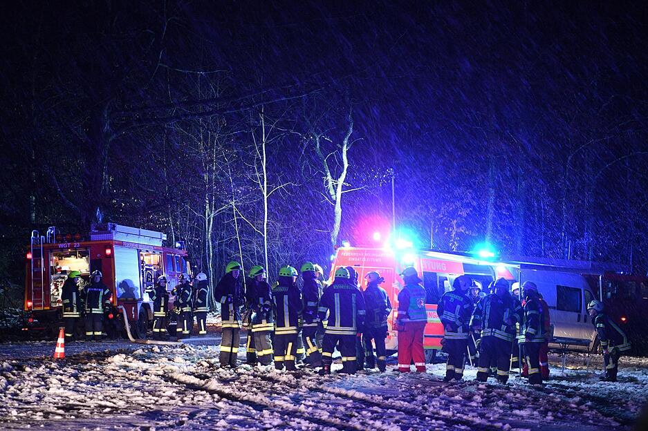Sie wollten von Frankfurt nach Friedrichshafen fliegen - doch kurz vor dem Ziel stürzte die Cessna mit drei Insassen in einem Waldgebiet bei Ravensburg ab. Unter den Opfern war Bäder-König Josef Wund. Foto: Archiv/dpa
