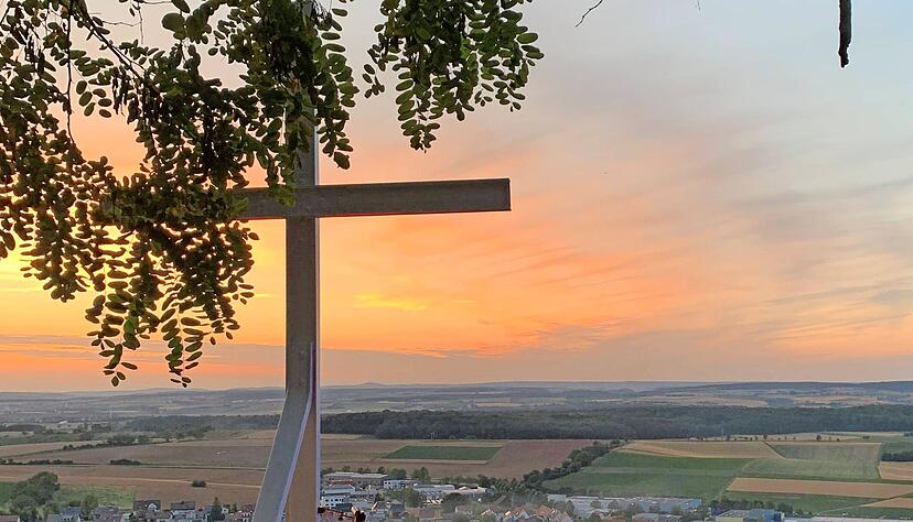 Die Dahenfelder haben ein "Top-of-the-Mountain"-Konzert gegeben. Die Dahenfelder haben ein "Top-of-the-Mountain"-Konzert gegeben.