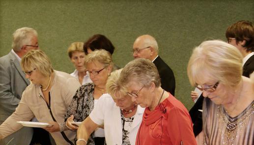 Zum Galaabend geh&ouml;rte ein kalt-warmes Buffet.
Foto: