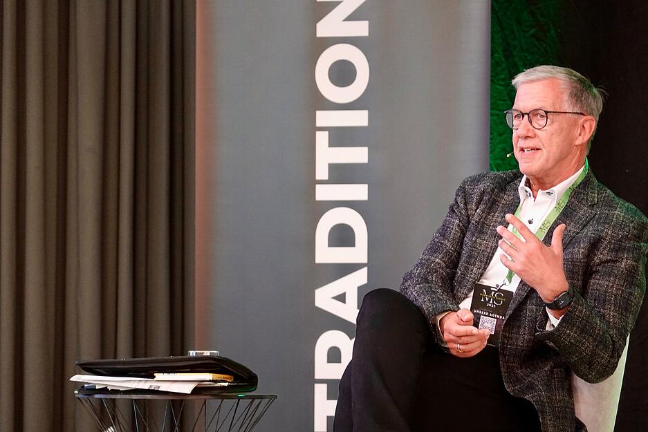 Walter Doering erinnert sich an seine Anfänge mit dem Gipfeltreffen der Weltmarktführer. Walter Doering erinnert sich an seine Anfänge mit dem Gipfeltreffen der Weltmarktführer.