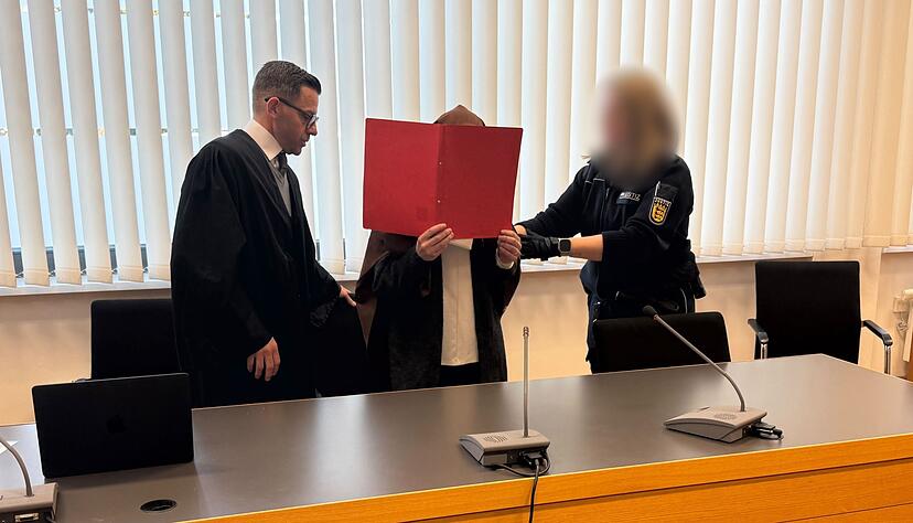 Eine Frau hat sich jahrelang als Lehrerin in Heidelberg und Homburg ausgegeben - fr&uuml;her war sie auch schon in Rheinland-Pfalz t&auml;tig gewesen und verurteilt worden. (Archivbild)