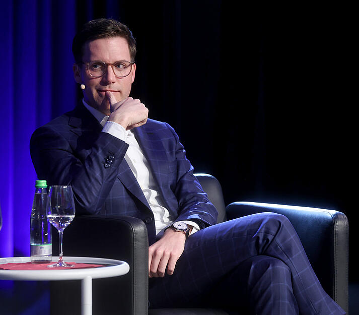 Man m&uuml;sse bei Rente und Sozialstaat etwas machen, erkl&auml;rte der 37-J&auml;hrige.