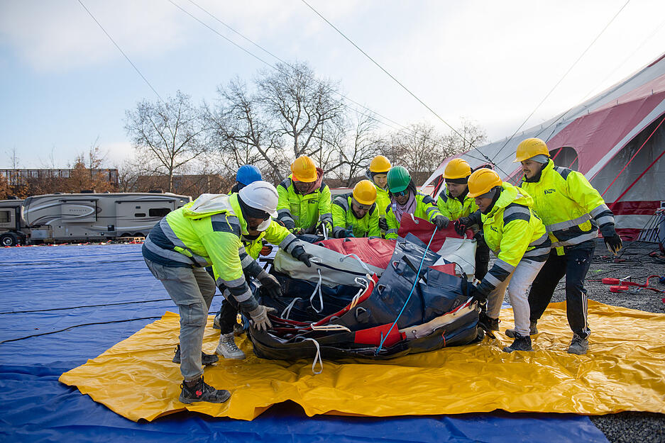 Zahlreiche Helfer waren in den vergangenen Tagen auf der Theresienwiese im Einsatz.