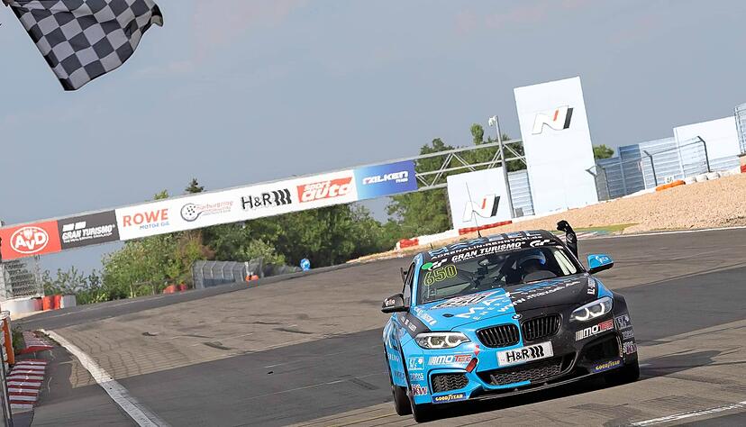 Yannick Fübrich aus Brackenheim und seine Kollegen von Adrenalin Motorsport hatten am Wochenende mit einem Klassensieg einmal mehr Grund zum Jubeln.