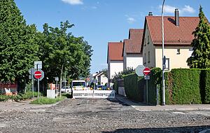 Die Decke der Landwehrstraße wurde 2021 saniert. Für Diskussionsstoff sorgen geplante Umbaumaßnahmen an der Ecke zur Neckargartacher Straße.
Foto: Archiv/Veigel Die Decke der Landwehrstraße wurde 2021 saniert. Für Diskussionsstoff sorgen geplante Umbaumaßnahmen an der Ecke zur Neckargartacher Straße.
Foto: Archiv/Veigel
