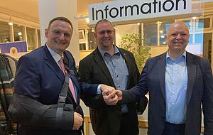 Martin Piott (links) bleibt Bürgermeister in Bretzfeld.
