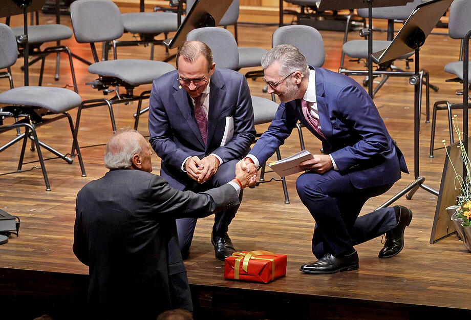 Friedmann und Heckmann loben auch die Weitsicht des Visionärs Reinhold Würth, der „immer zehn Jahre weiter war als der Rest der Welt“, wie Friedmann es formuliert.