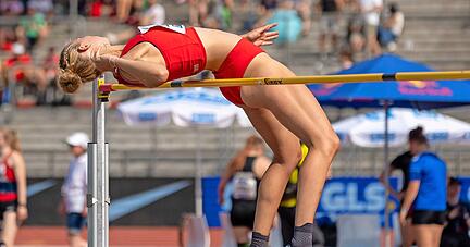 Hat im Wettkampf das Gef&uuml;hl f&uuml;r ihren Anlauf verloren: Die 22-j&auml;hrige Hochspringerin Jara Ellinger von der TSG Heilbronn. Bei 1,77 Meter ist Schluss.