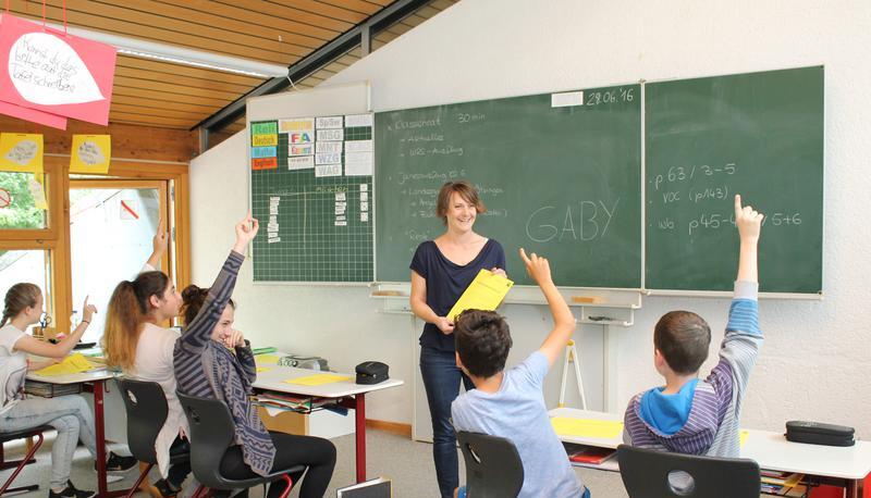 Klassenlehrerin Wilma Fundis unterrichtet die letzte Klasse der weiterführenden Schule an der Birkenbachschule.
Foto: Tanja Ochs