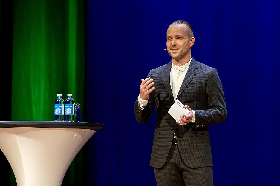 Durch den Abend führte Moderator und Stimme-Redakteur Tobias Wieland.