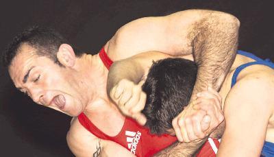 Auch Lars Petzold (links) konnte die beiden Niederlagen des Verbandsligisten VfL Neckargartach nicht verhindern.Foto: Archiv/Bertok