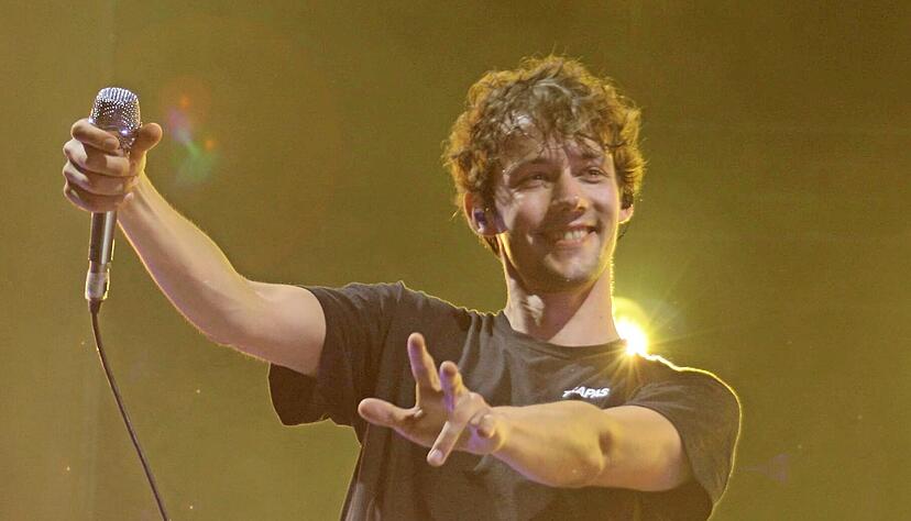 Gut gelaunt: Sänger Henning May von AnnenMayKantereit. Gut gelaunt: Sänger Henning May von AnnenMayKantereit.