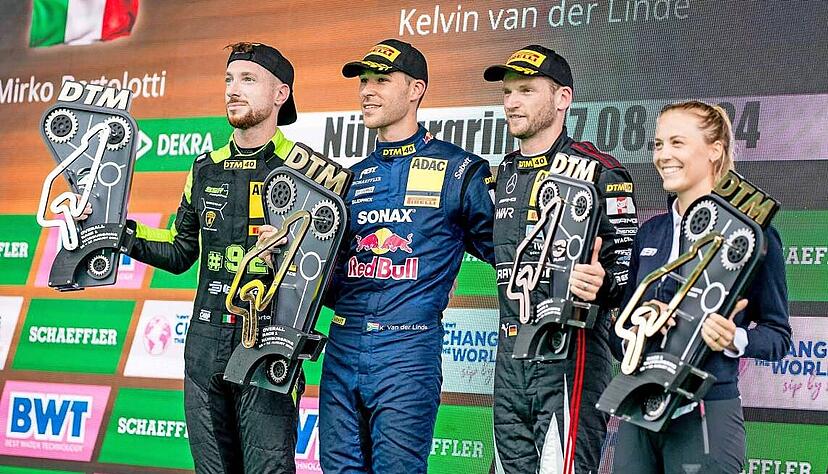 Am Nürburgring standen Mirko Bortolotti, Kelvin van der Linde und Maro Engel (von links) in diesem Jahr schon gemeinsam auf dem Podium. Am Nürburgring standen Mirko Bortolotti, Kelvin van der Linde und Maro Engel (von links) in diesem Jahr schon gemeinsam auf dem Podium.