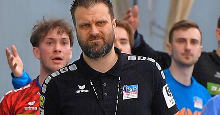 Skeptischer Blick: Dragos Oprea ist nicht länger Trainer des TSB Horkheim.
Foto: Archiv/Berger Skeptischer Blick: Dragos Oprea ist nicht länger Trainer des TSB Horkheim.
Foto: Archiv/Berger