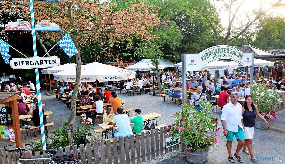 Der Saline-Biergarten in Jagstfeld hat sich zwei Jahre nach der Eröffnung etabliert und ist im Rekordsommer regelmäßig gut besucht.